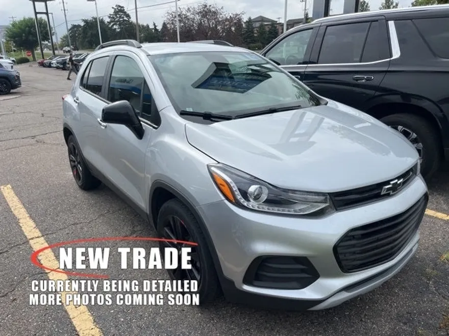 2020 Chevrolet Trax LT photo 1