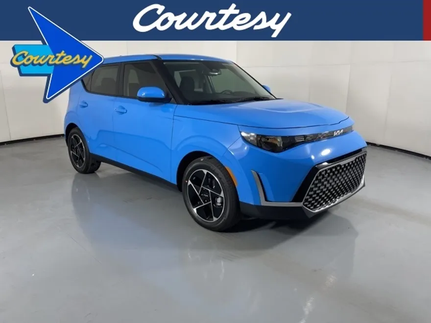 2025 Kia Soul EX photo 1