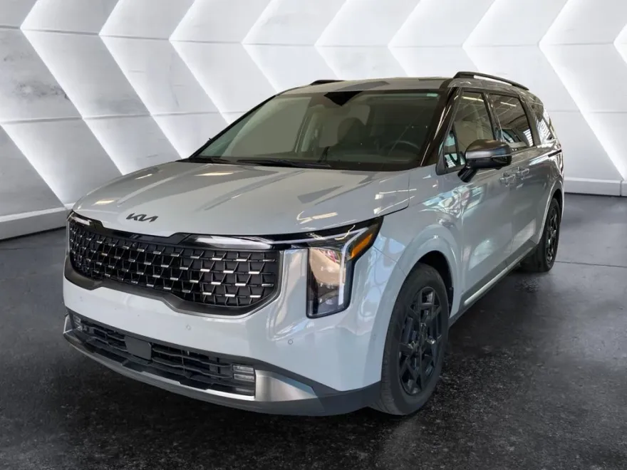 2025 Kia Carnival SX Prestige photo 1