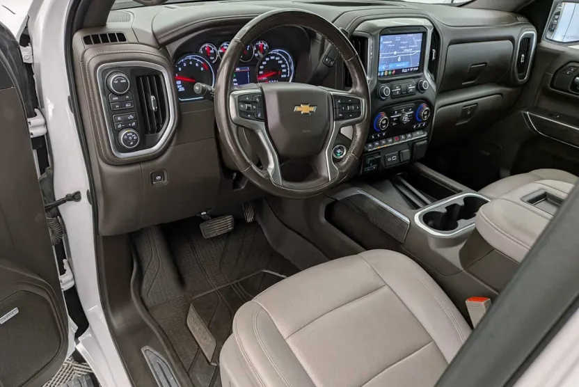 2021 Chevrolet Silverado 1500 LTZ photo 1
