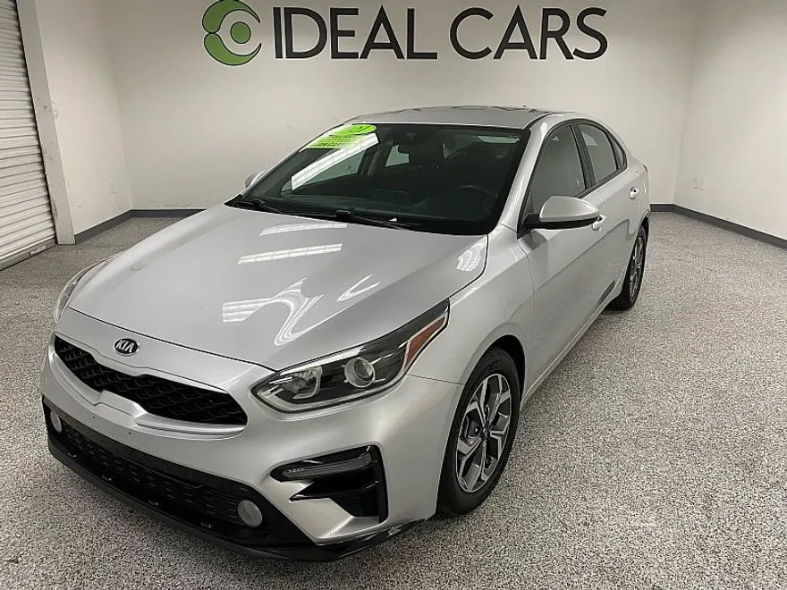 2021 Kia Forte LXS photo 1