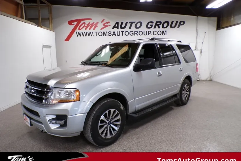2017 Ford Expedition XLT photo 1
