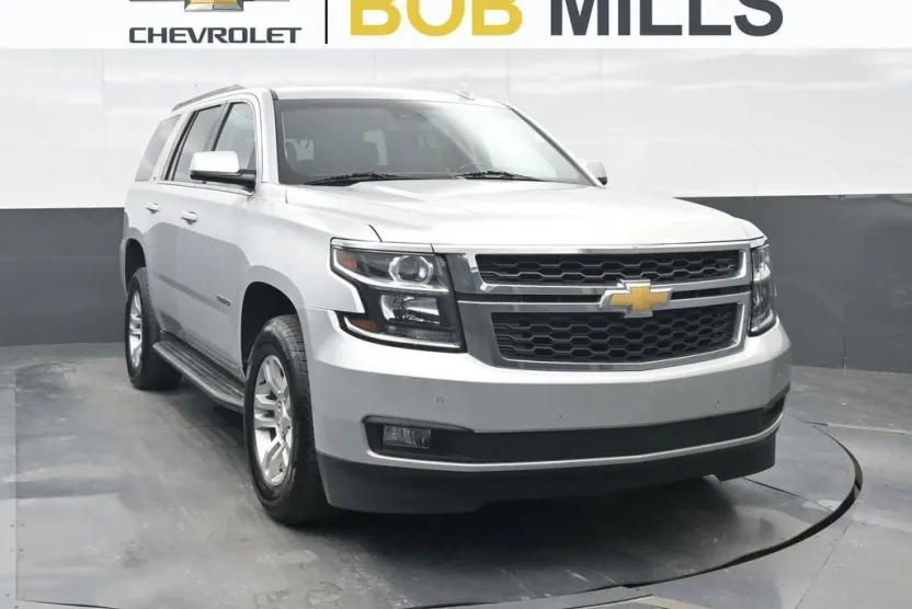 2019 Chevrolet Tahoe LT photo 1