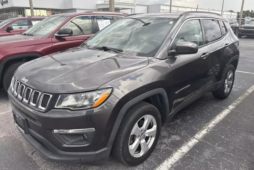 2018 Jeep Compass Latitude photo 1