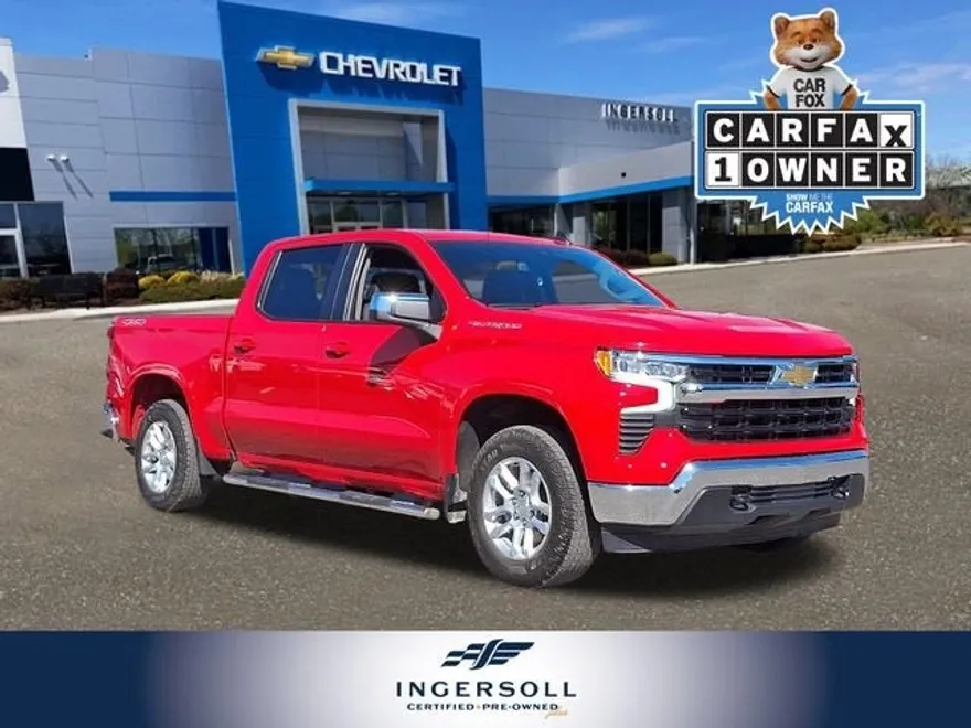 2022 Chevrolet Silverado 1500 LT photo 1