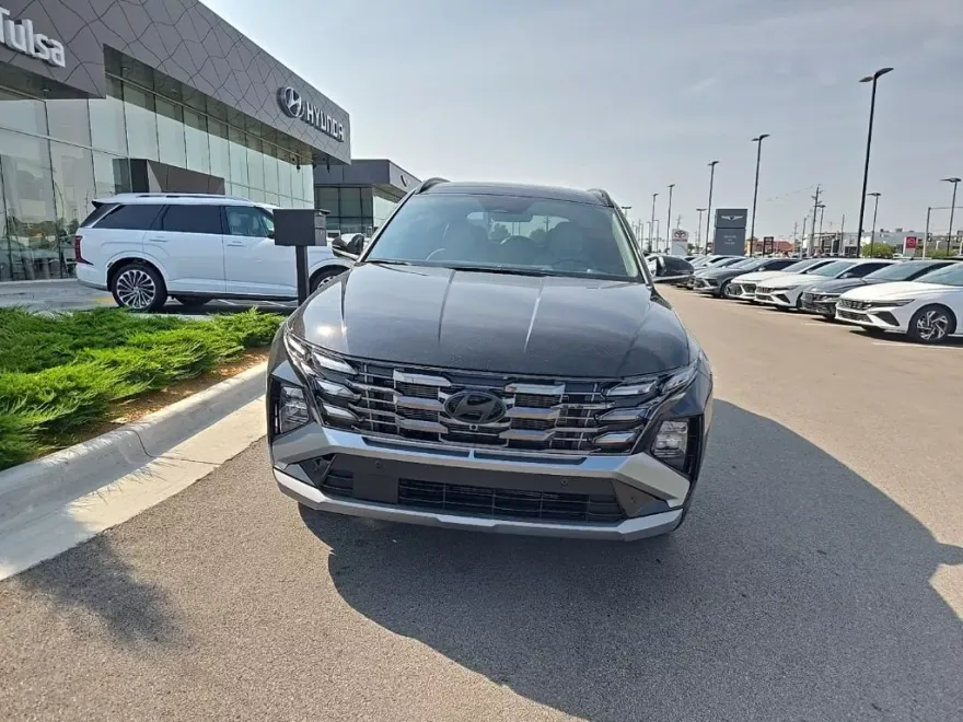 2025 Hyundai Tucson Limited photo 1