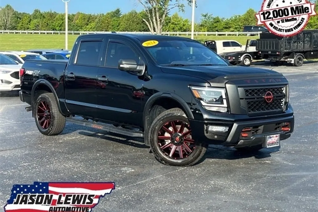 2024 Nissan Titan PRO-4X photo 1