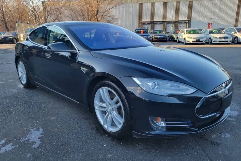 2015 Tesla Model S 85D photo 1