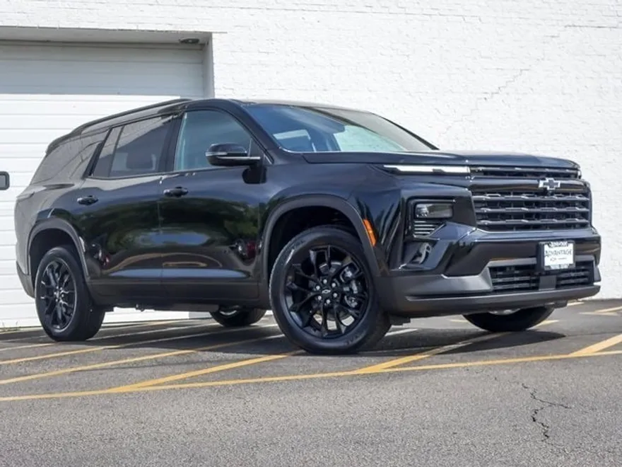 2026 Chevrolet Traverse photo 1