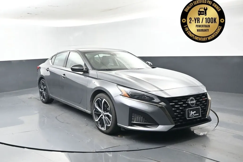 2024 Nissan Altima 2.5 SR photo 1