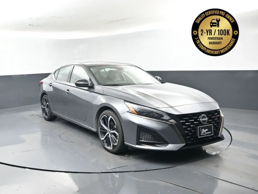 2024 Nissan Altima 2.5 SR photo 1