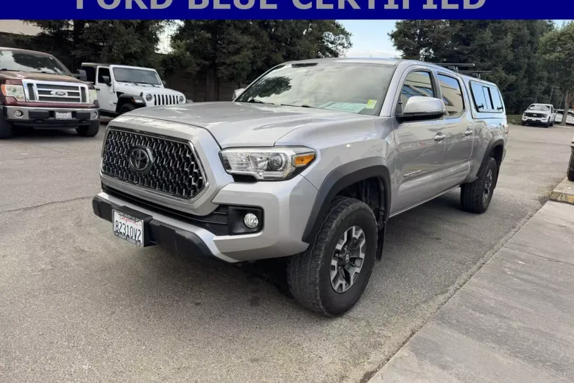 2019 Toyota Tacoma TRD Off-Road V6 photo 1
