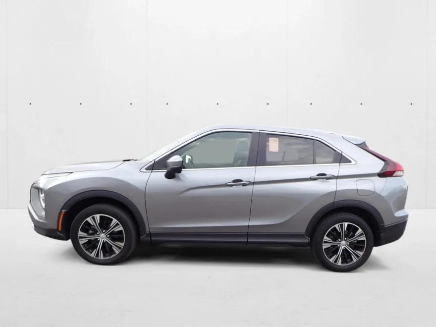 2022 Mitsubishi Eclipse Cross SEL photo 1