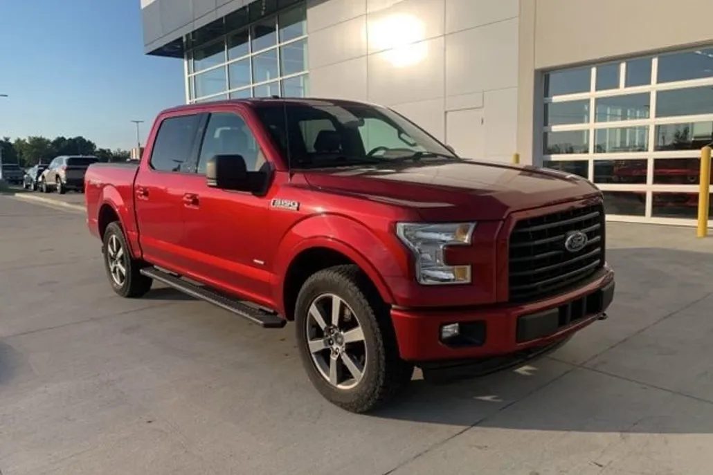 2015 Ford F-150 photo 1