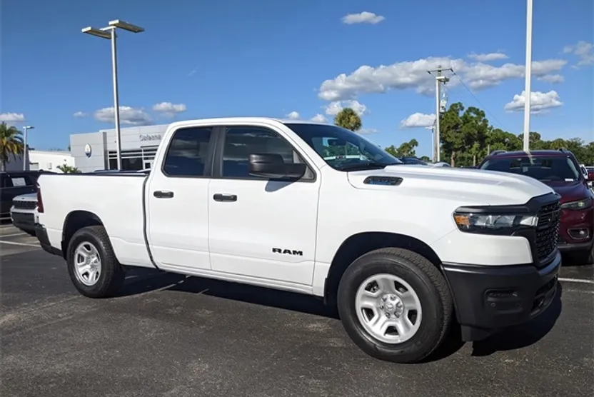 2025 Ram 1500 Tradesman photo 1