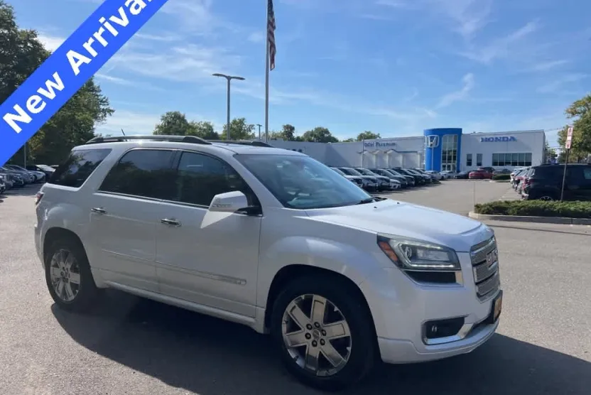 2016 Gmc Acadia Denali photo 1