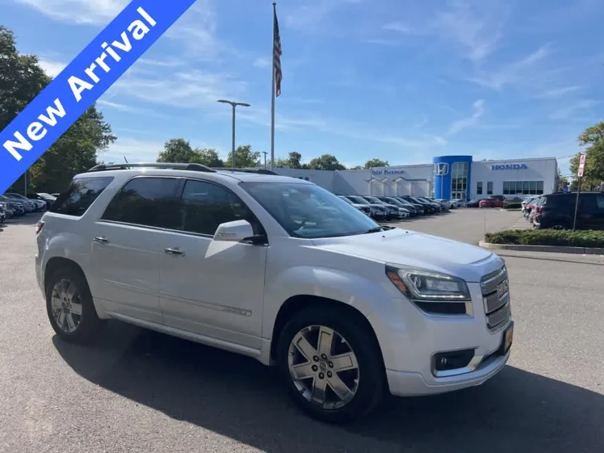2016 Gmc Acadia Denali photo 1