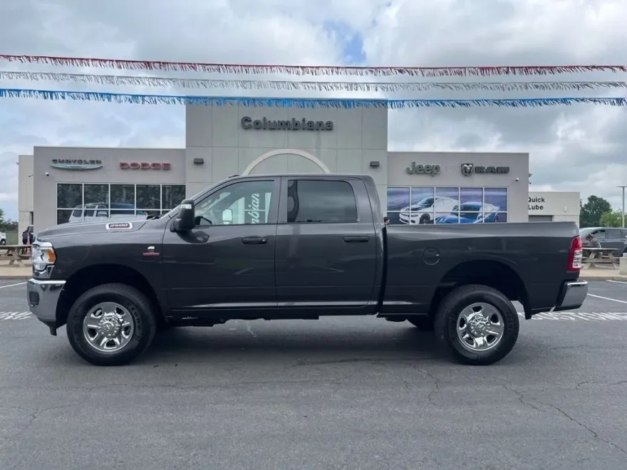 2024 Ram 2500 Tradesman photo 1