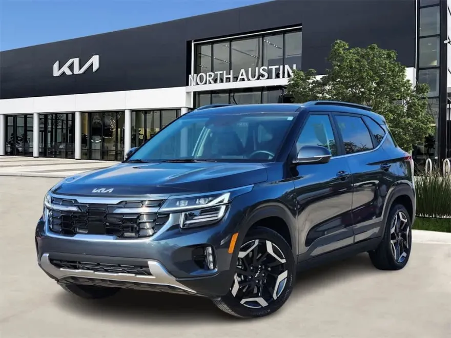 2025 Kia Seltos SX photo 1