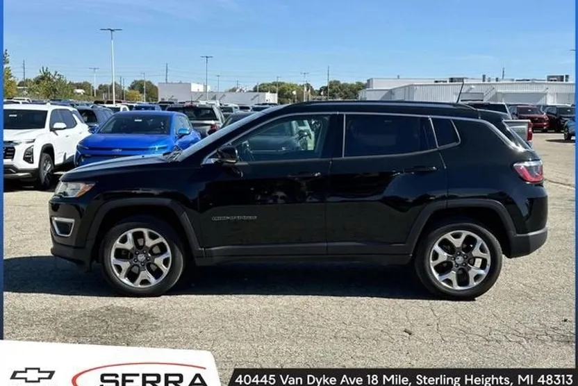 2019 Jeep Compass Limited photo 1