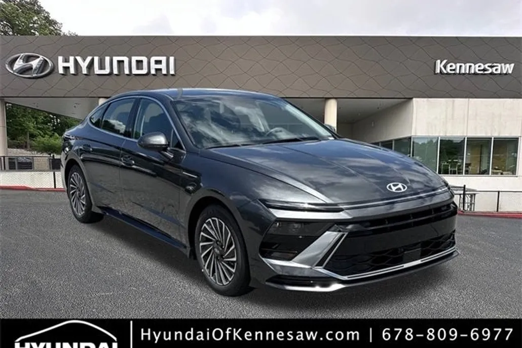 2025 Hyundai Sonata Hybrid SEL photo 1