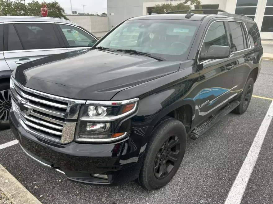 2018 Chevrolet Tahoe LT photo 1