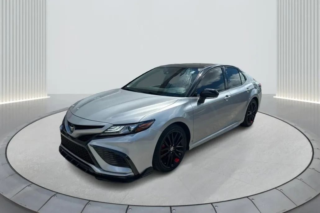 2022 Toyota Camry XSE photo 1
