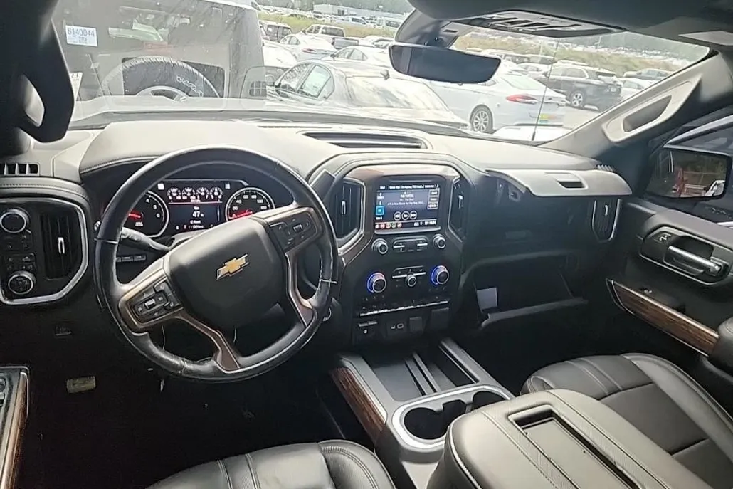 2019 Chevrolet Silverado 1500 High Country photo 1