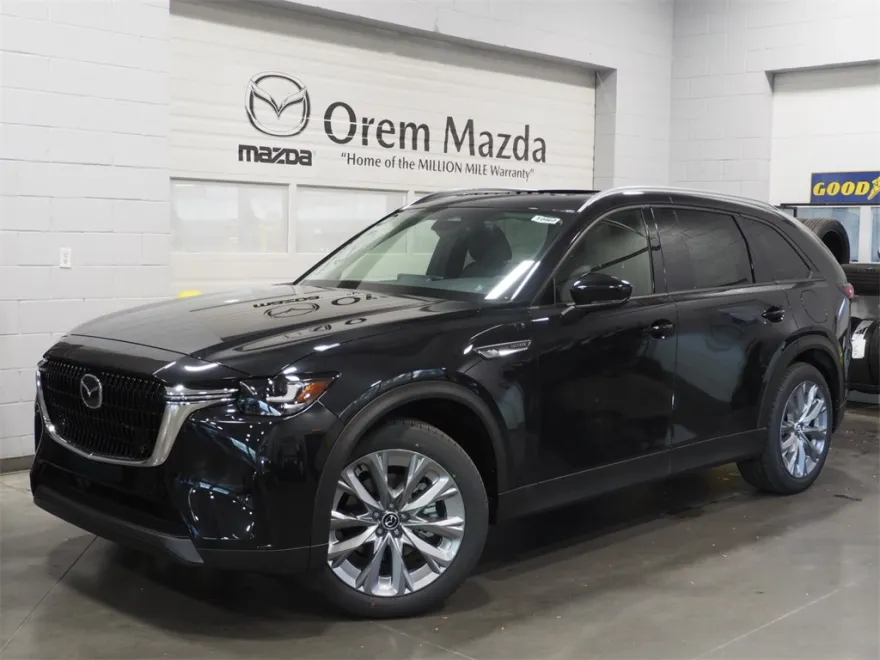 2026 Mazda CX-90 3.3 Turbo Preferred photo 1