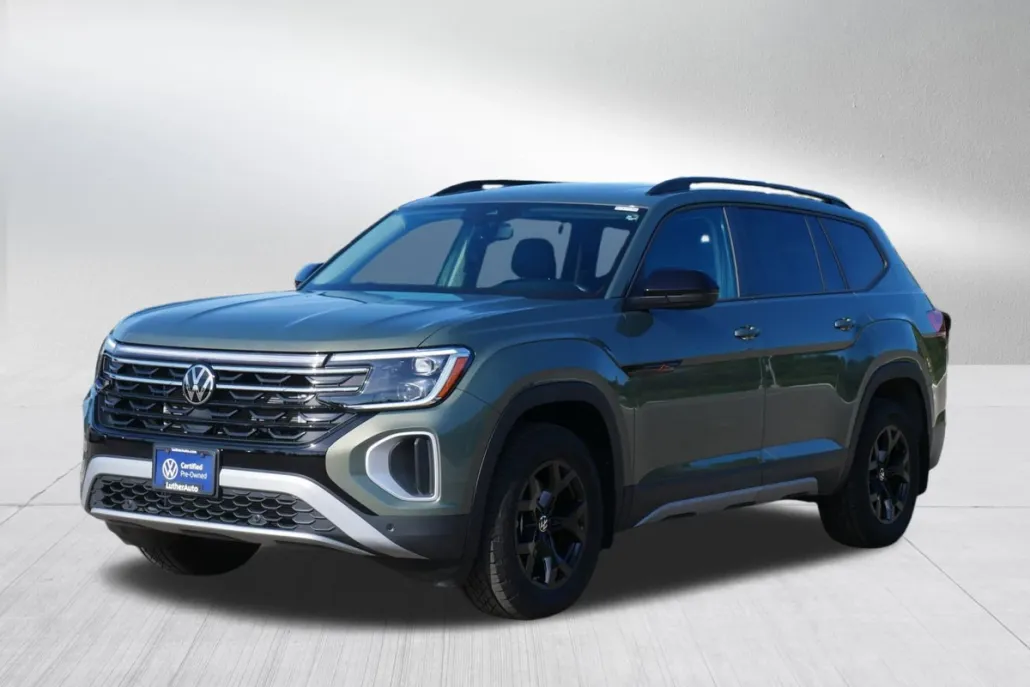 2025 Volkswagen Atlas Peak Edition photo 1