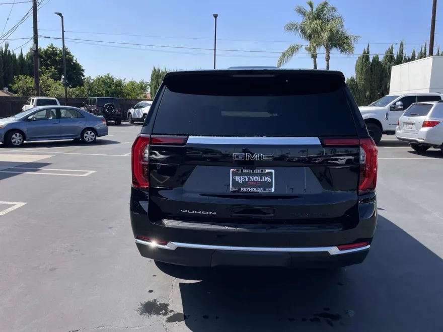 2025 Gmc Yukon photo 1