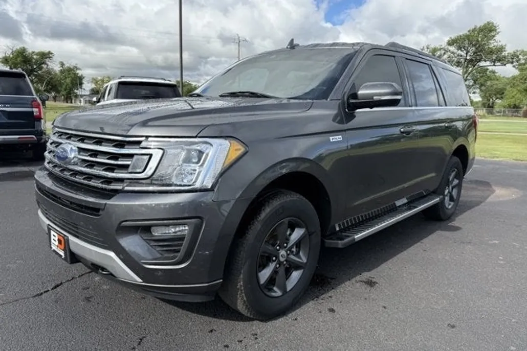 2020 Ford Expedition XLT photo 1