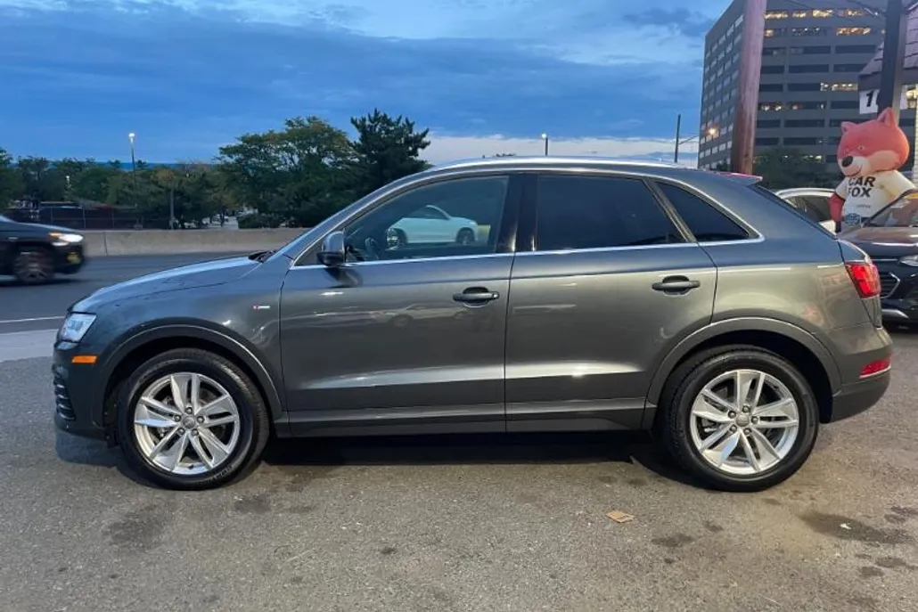 2018 Audi Q3 Premium Plus photo 1