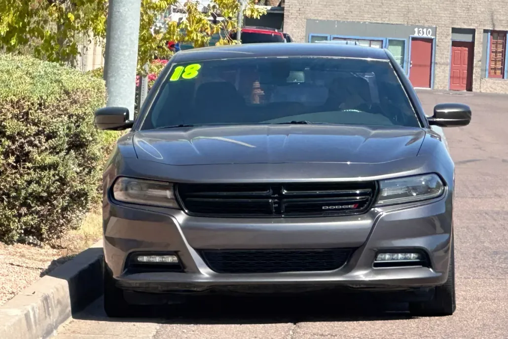2018 Dodge Charger SXT Plus photo 1