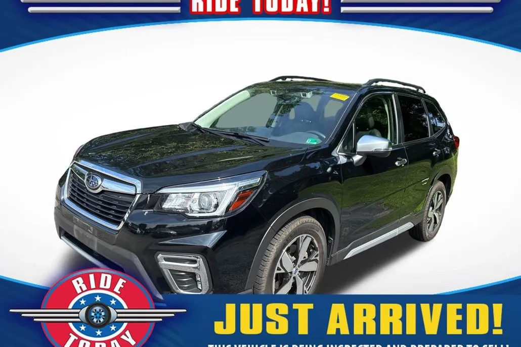 2019 Subaru Forester Touring photo 1