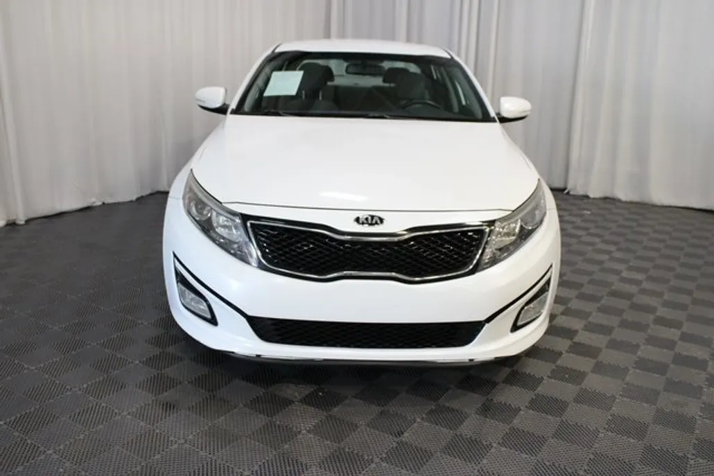 2015 Kia Optima LX photo 1