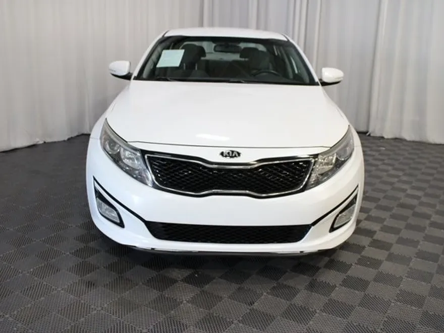 2015 Kia Optima LX photo 1
