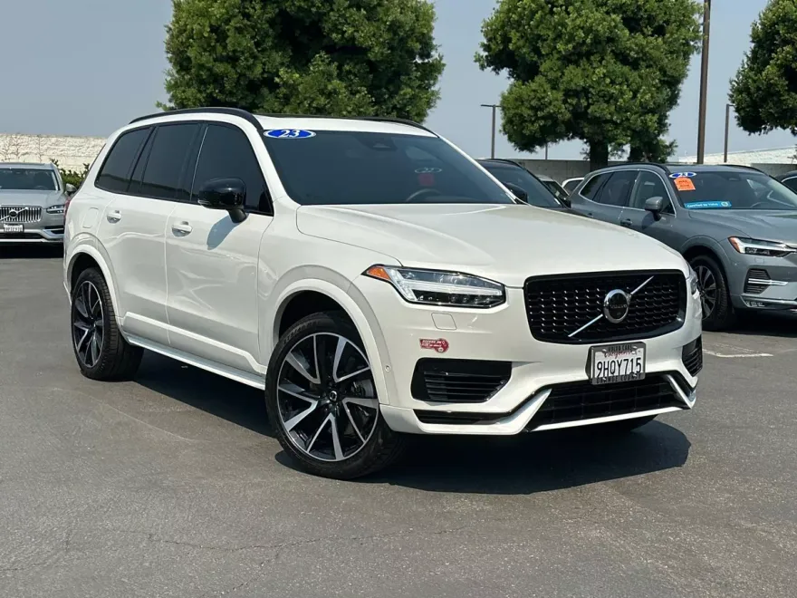 2023 Volvo XC90 Recharge T8 Plus photo 1