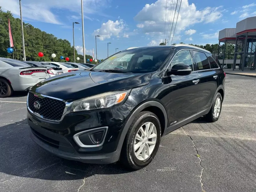 2017 Kia Sorento LX photo 1