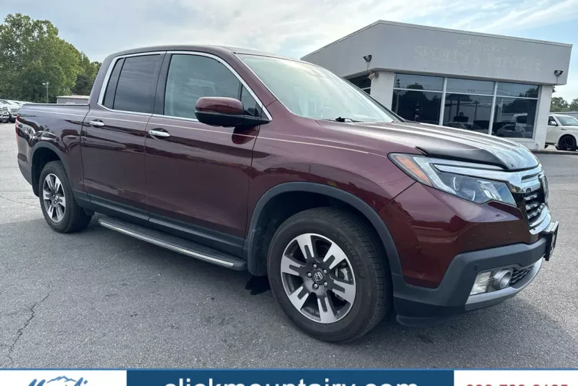2019 Honda Ridgeline RTL-E photo 1