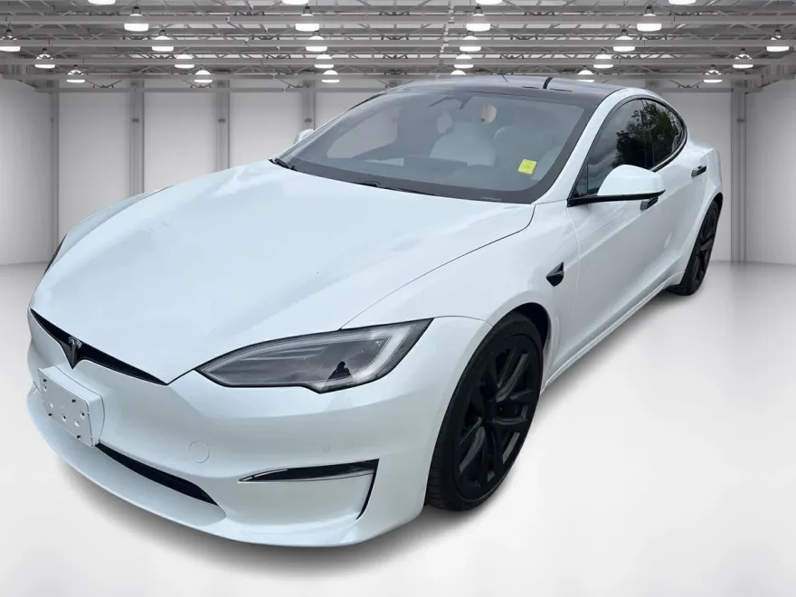 2023 Tesla Model S Plaid photo 1
