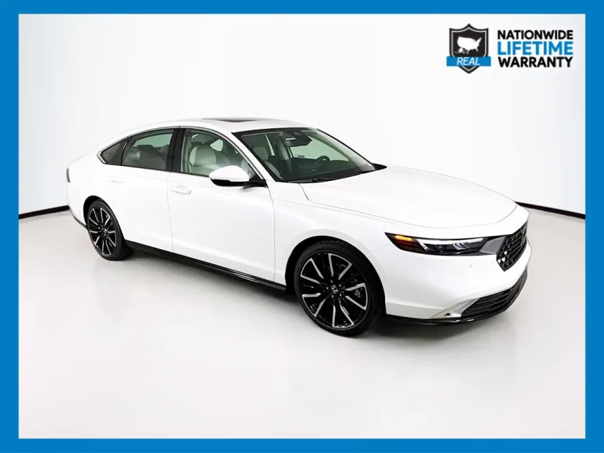 2025 Honda Accord Hybrid Touring photo 1