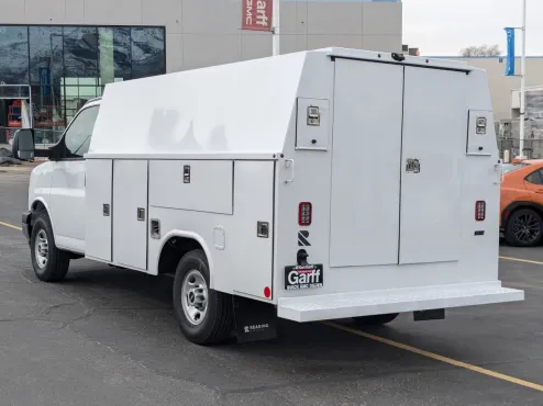 2025 Gmc Savana Cutaway 3500 photo 4