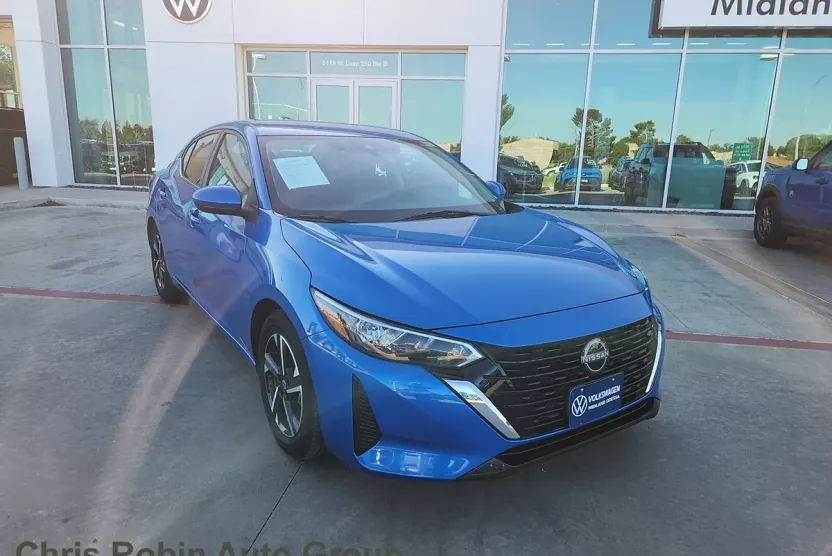 2024 Nissan Sentra SV photo 1