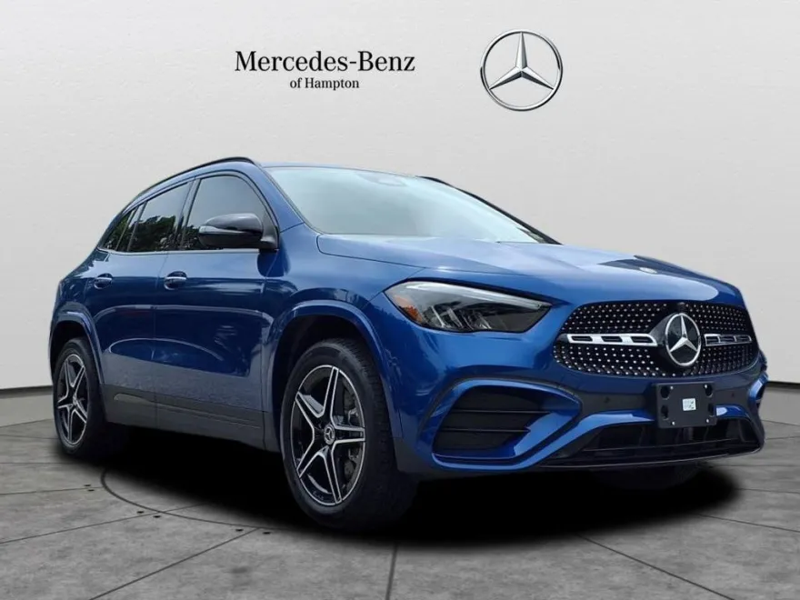 2024 Mercedes Benz GLA 250 4MATIC photo 1