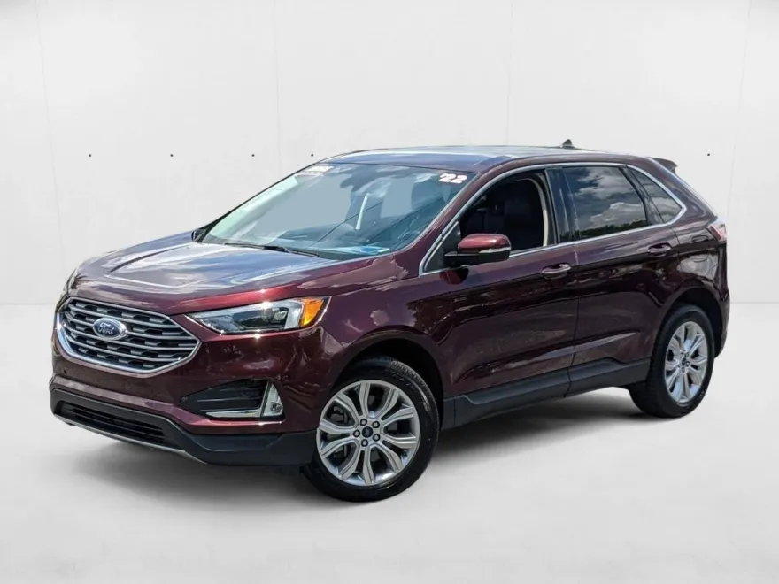 2022 Ford Edge Titanium photo 1