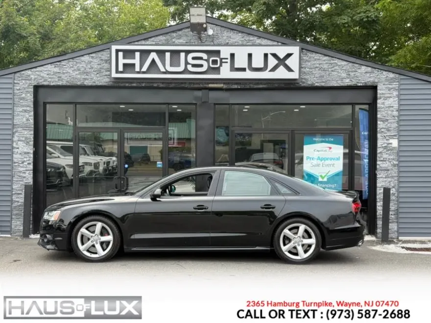 2017 Audi S8 Quattro Plus photo 8