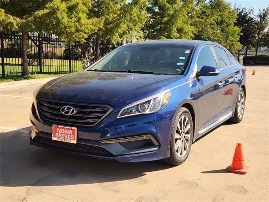 2016 Hyundai Sonata Base photo 1
