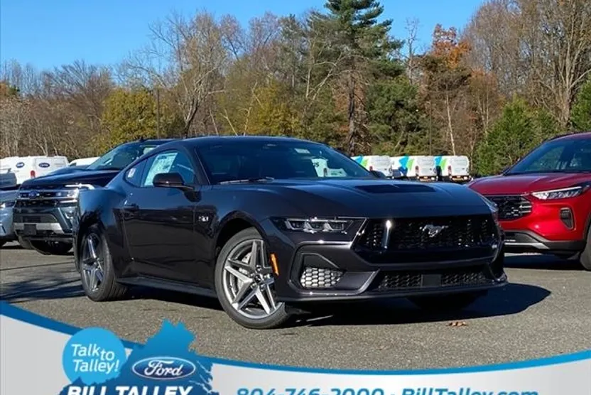 2024 Ford Mustang GT photo 1