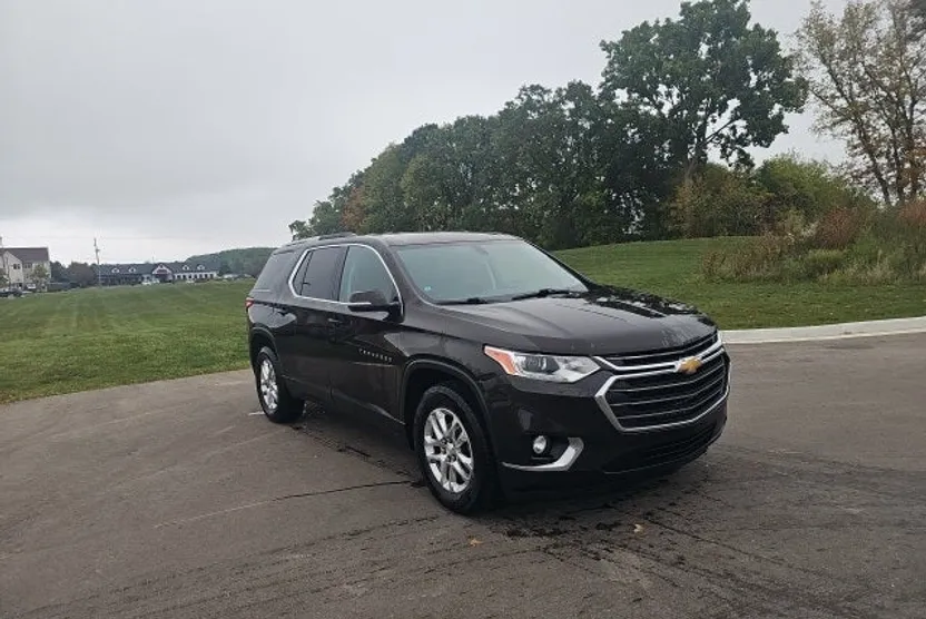 2018 Chevrolet Traverse Cloth 1LT photo 1